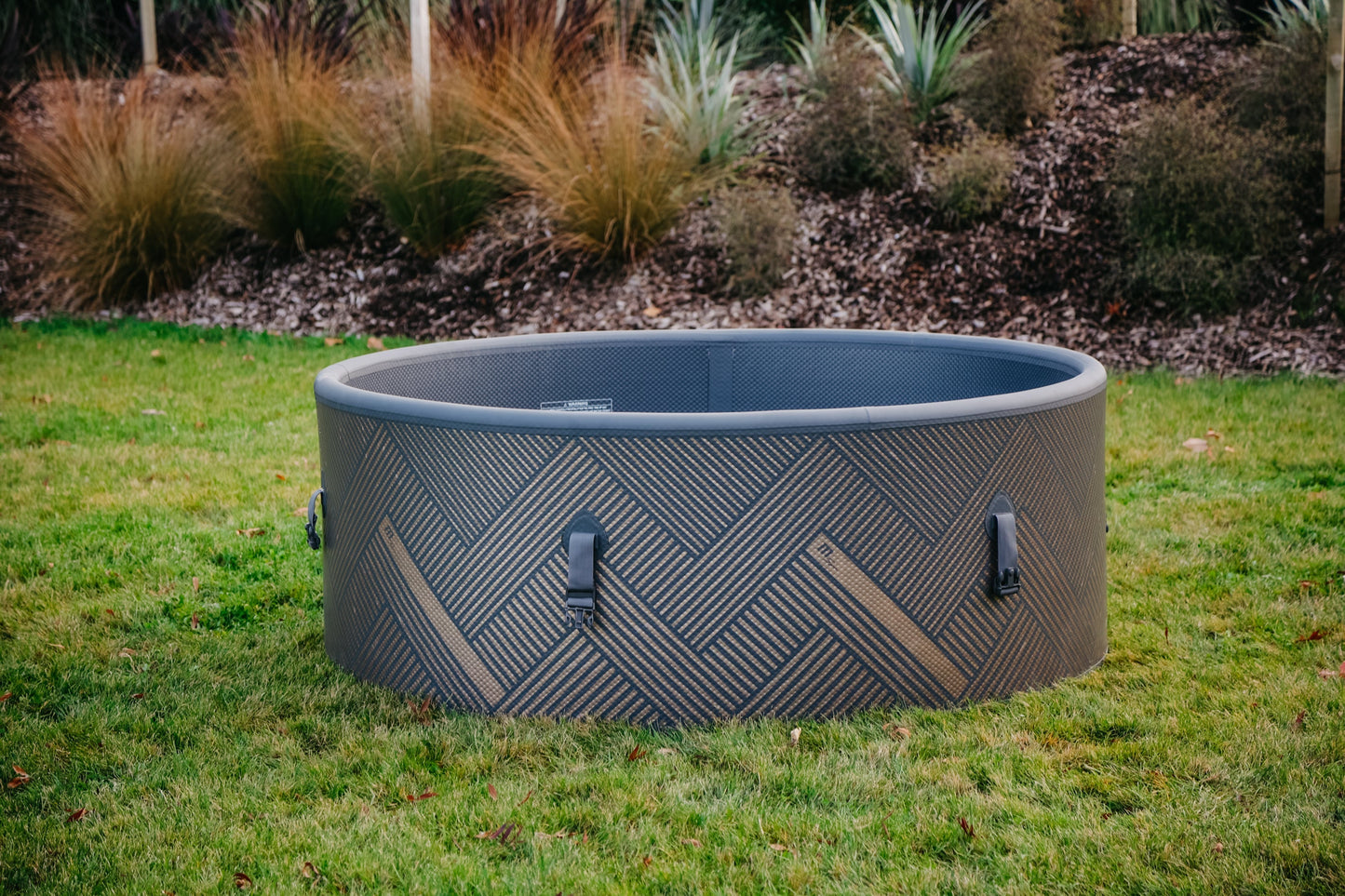 Mono-Eco 8 Portable Spa
