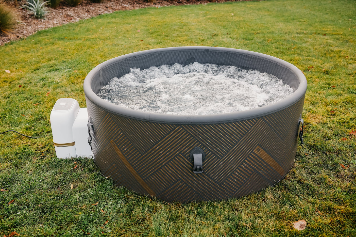 Mono-Eco 8 Portable Spa